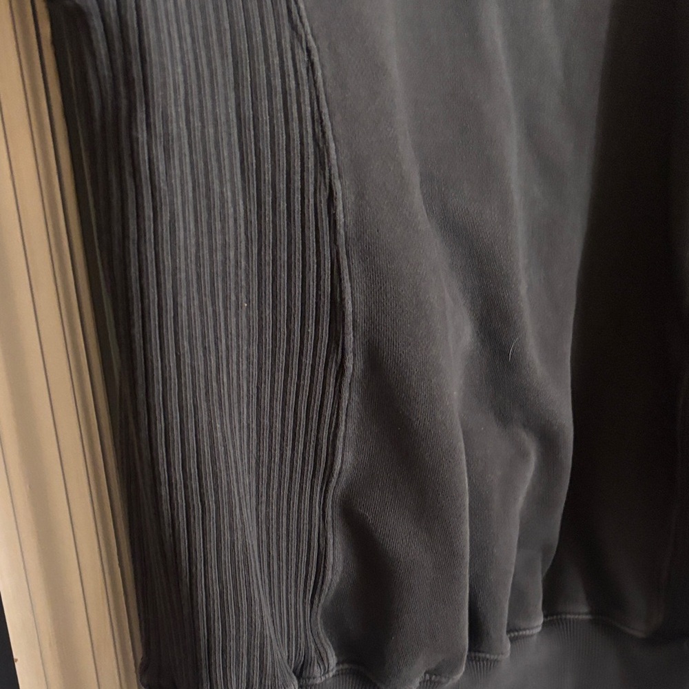 Aerie oversized Black Sweatshirt - Picture 3 of 4